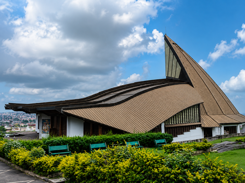 Basilique Marie-Reine-des-Apôtres